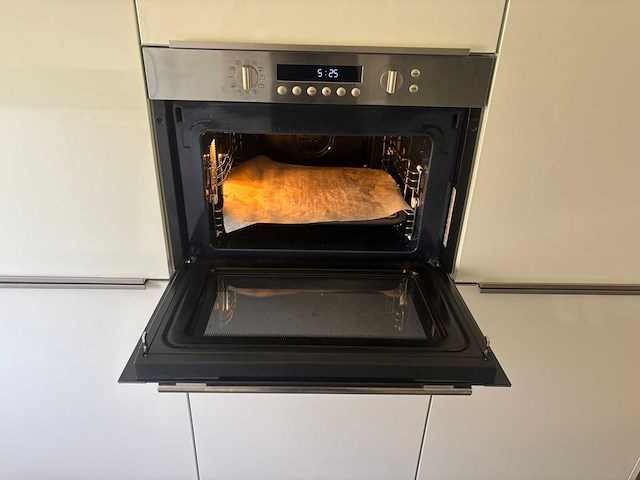 Keuken met pelgrim apparatuur - afbeelding 7 van  12