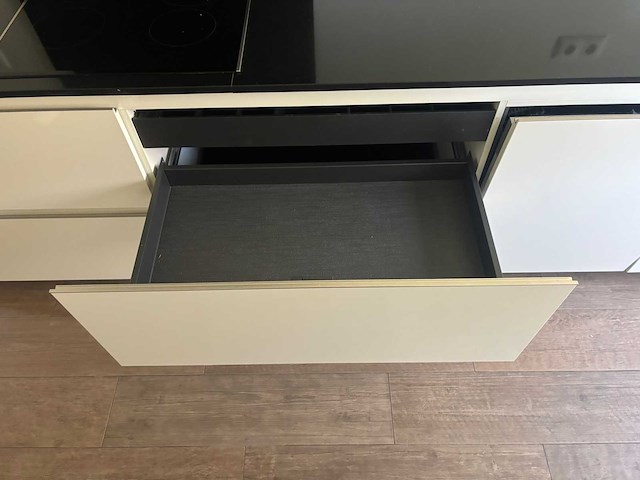 Keuken met pelgrim apparatuur - afbeelding 10 van  12