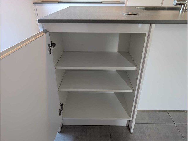 Keuken met pelgrim apparatuur - afbeelding 11 van  32