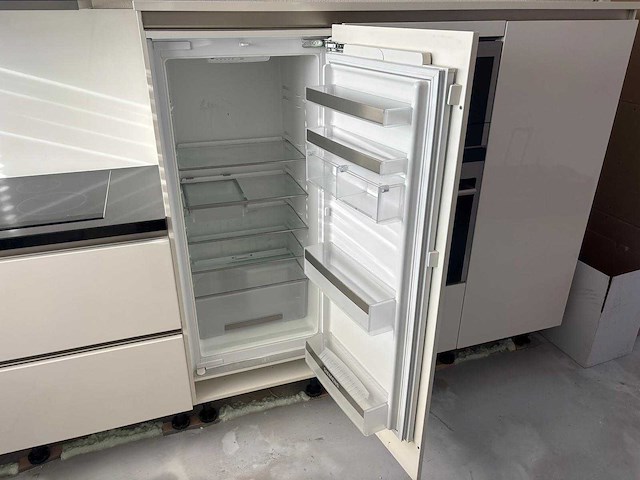 Keuken met siemens apparatuur - afbeelding 6 van  23