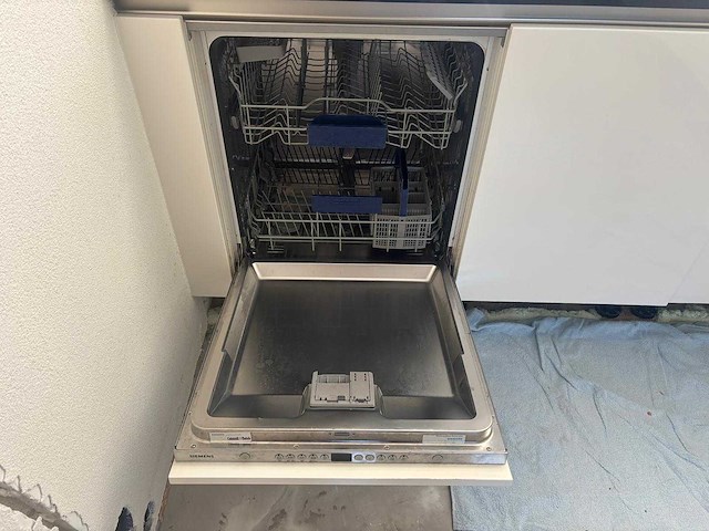 Keuken met siemens apparatuur - afbeelding 20 van  23