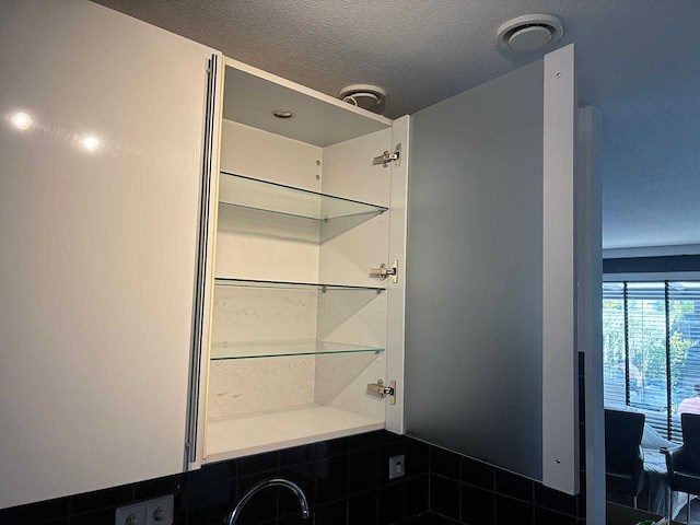 Keuken met siemens apparatuur - afbeelding 3 van  25