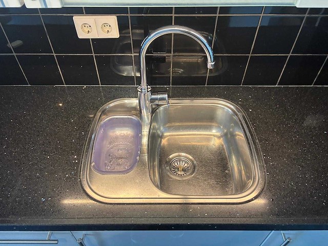 Keuken met siemens apparatuur - afbeelding 7 van  25