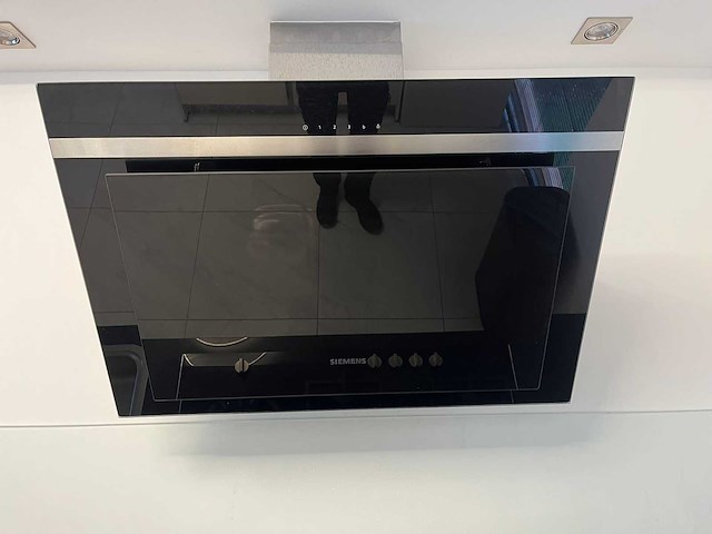 Keuken met siemens apparatuur - afbeelding 4 van  16