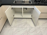 Keuken met siemens apparatuur - afbeelding 14 van  16