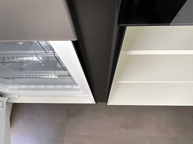 Keuken met siemens apparatuur - afbeelding 2 van  43