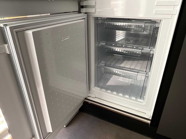 Keuken met siemens apparatuur - afbeelding 4 van  43