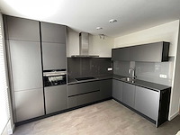 Keuken met siemens apparatuur - afbeelding 1 van  43