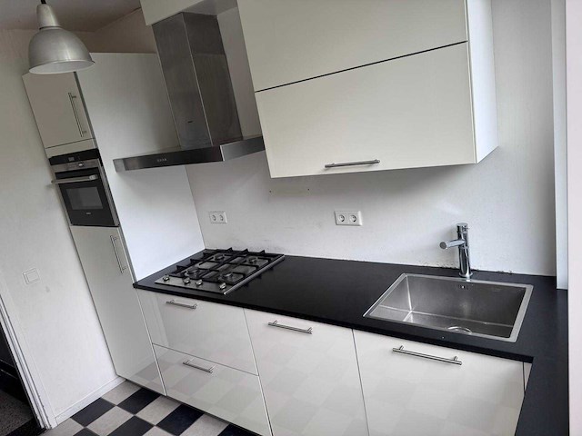 Keuken met siemens apparatuur - afbeelding 2 van  23