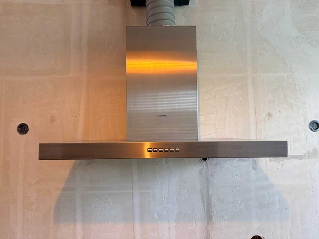 Keuken met siemens apparatuur - afbeelding 3 van  22