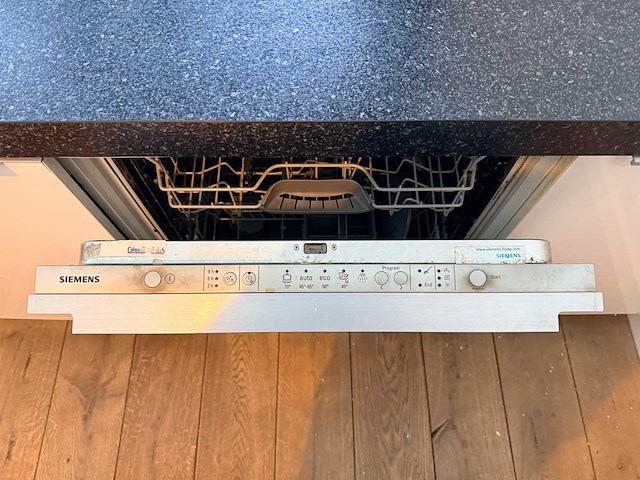 Keuken met siemens apparatuur - afbeelding 6 van  22