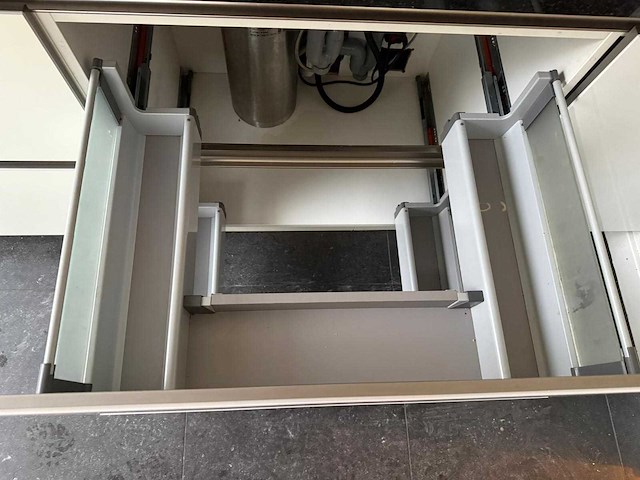 Keuken met siemens apparatuur - afbeelding 8 van  30