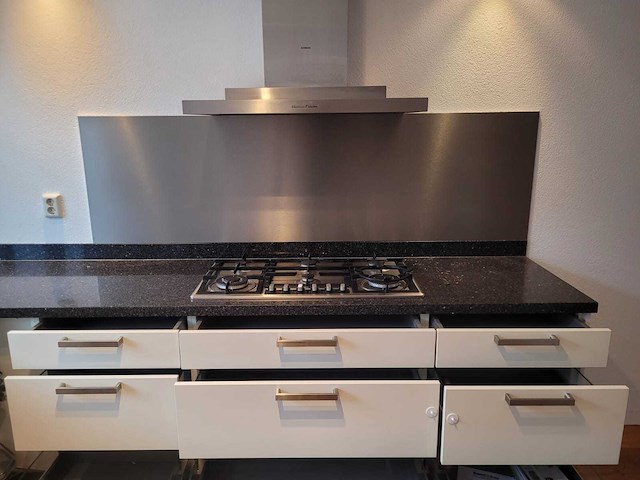 Keuken met siemens apparatuur - afbeelding 20 van  22