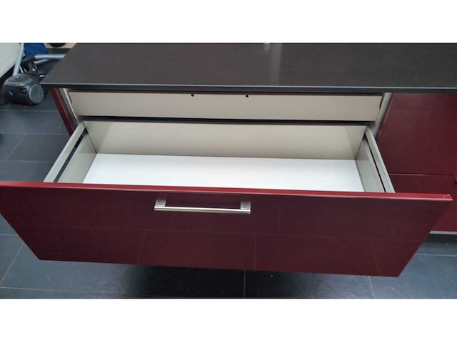 Keuken met siemens apparatuur - afbeelding 4 van  32