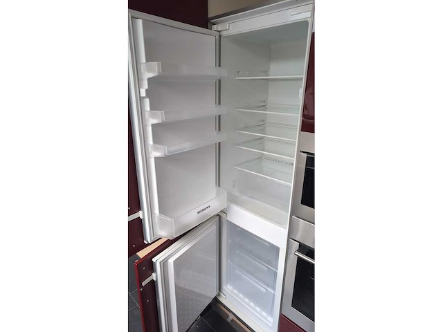 Keuken met siemens apparatuur - afbeelding 21 van  32