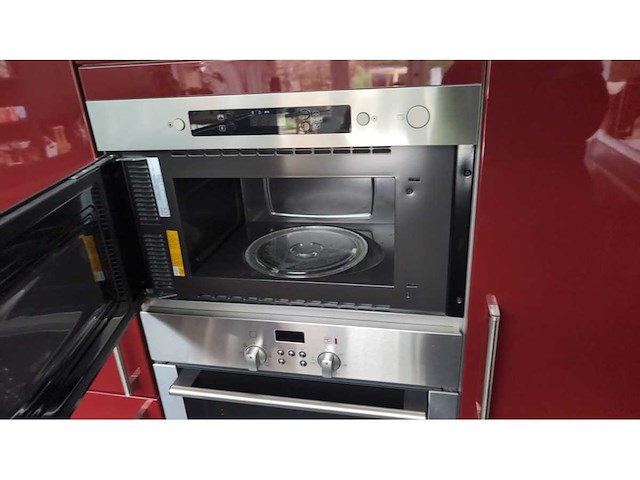 Keuken met siemens apparatuur - afbeelding 30 van  32