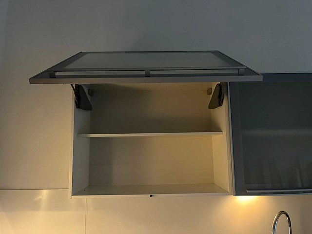 Keuken met siemens apparatuur - afbeelding 5 van  22