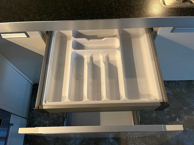 Keuken met siemens apparatuur - afbeelding 7 van  22