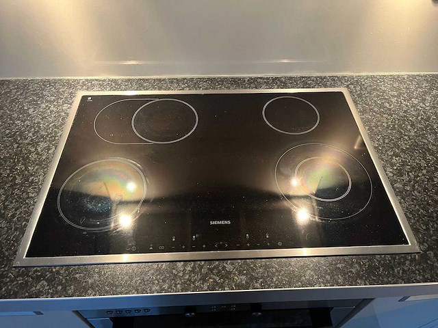 Keuken met siemens apparatuur - afbeelding 20 van  22