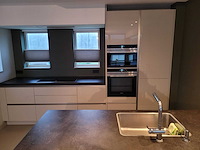 Keuken met siemens apparatuur - afbeelding 12 van  24