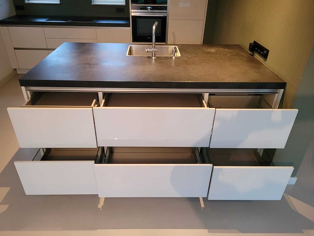 Keuken met siemens apparatuur - afbeelding 24 van  24