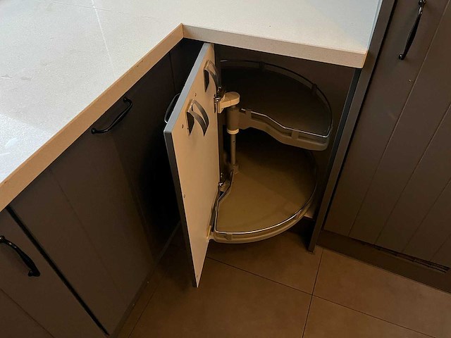 Keuken met siemens apparatuur - afbeelding 17 van  26