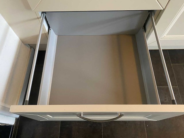 Keuken met siemens apparatuur - afbeelding 33 van  45