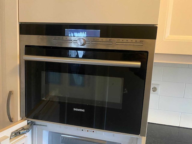 Keuken met siemens apparatuur - afbeelding 3 van  28