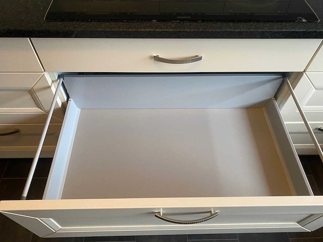 Keuken met siemens apparatuur - afbeelding 12 van  28