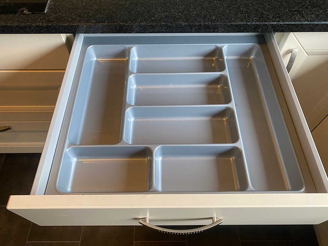 Keuken met siemens apparatuur - afbeelding 15 van  28