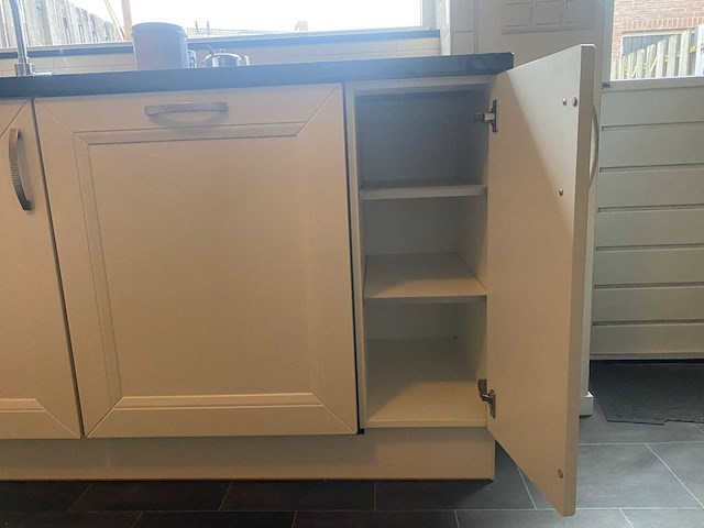 Keuken met siemens apparatuur - afbeelding 19 van  28