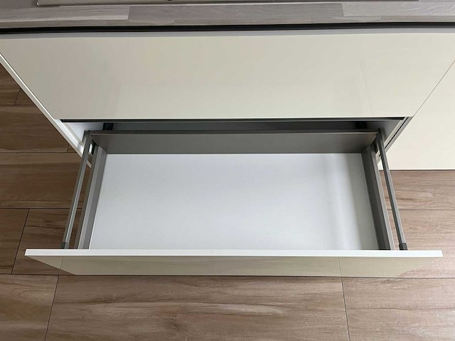 Keuken met siemens apparatuur - afbeelding 9 van  21