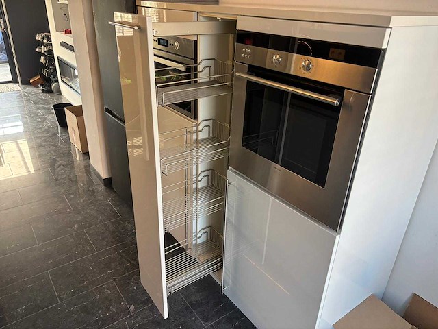 Keuken met siemens apparatuur - afbeelding 15 van  25