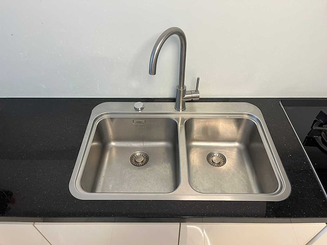 Keuken met siemens apparatuur - afbeelding 7 van  9