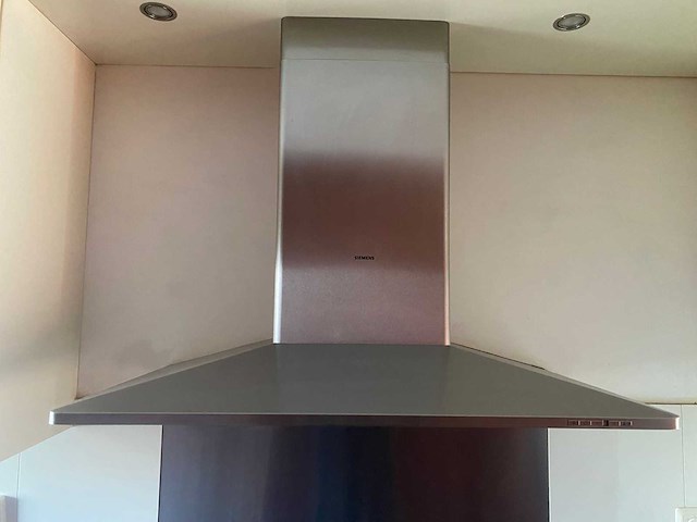 Keuken met siemens apparatuur - afbeelding 9 van  25