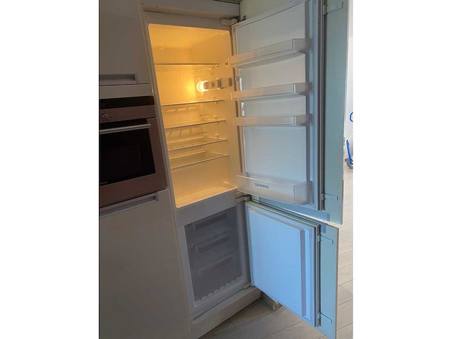 Keuken met siemens apparatuur - afbeelding 19 van  25