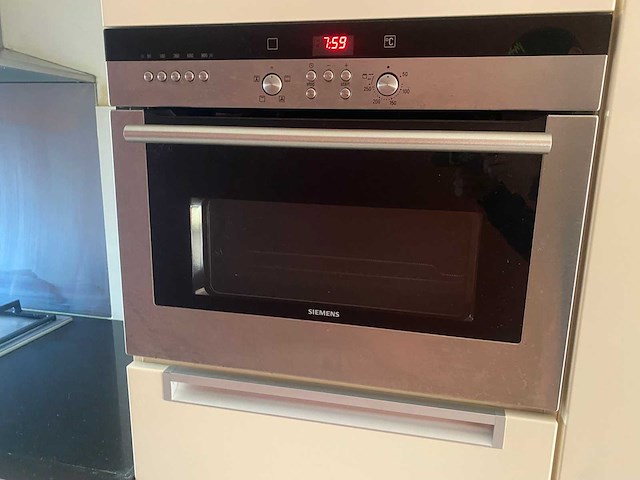 Keuken met siemens apparatuur - afbeelding 21 van  25