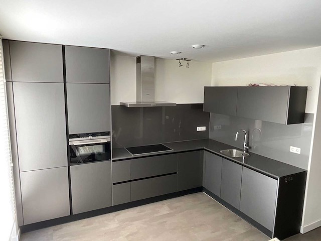 Keuken met siemens apparatuur - afbeelding 12 van  43
