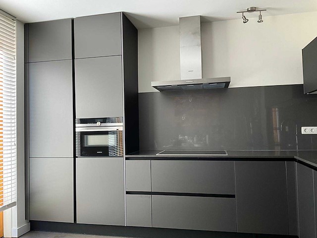 Keuken met siemens apparatuur - afbeelding 31 van  43