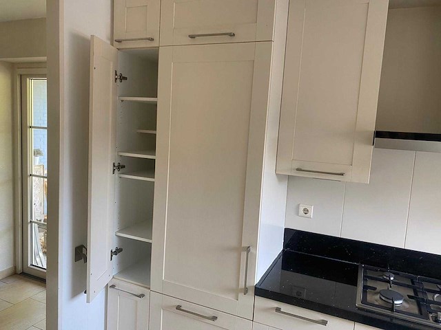 Keuken met siemens apparatuur - afbeelding 2 van  21