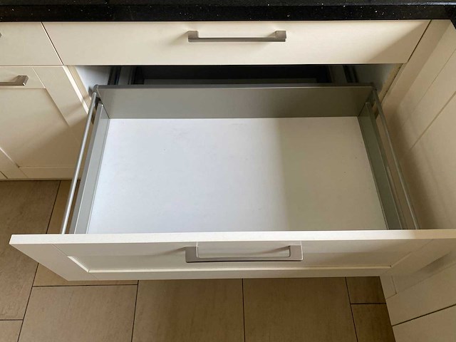 Keuken met siemens apparatuur - afbeelding 9 van  21