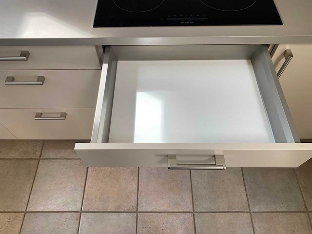Keuken met siemens apparatuur - afbeelding 20 van  33