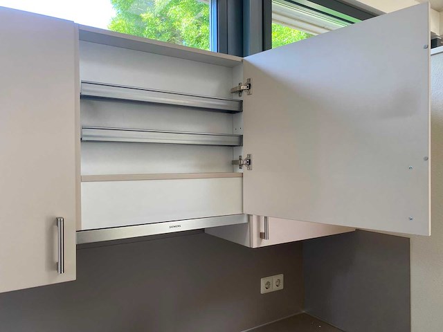 Keuken met siemens apparatuur - afbeelding 21 van  33