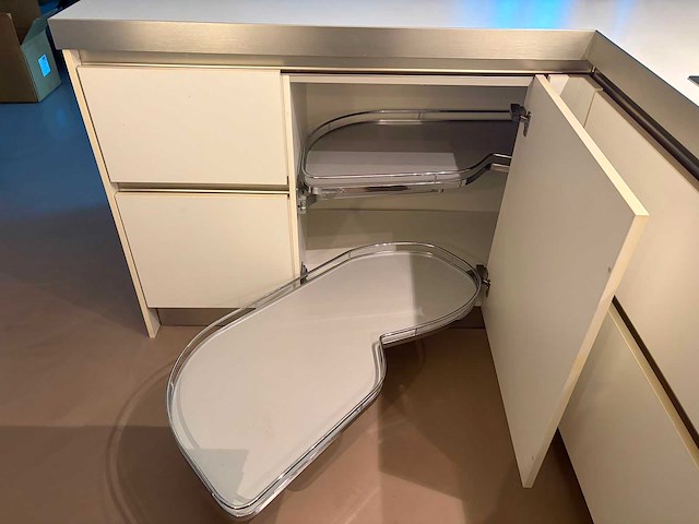 Keuken met siemens apparatuur - afbeelding 5 van  13