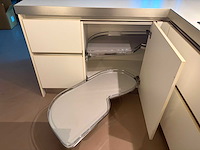 Keuken met siemens apparatuur - afbeelding 5 van  13