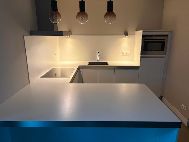 Keuken met siemens apparatuur - afbeelding 6 van  13