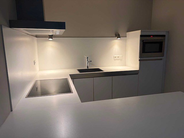 Keuken met siemens apparatuur - afbeelding 9 van  13