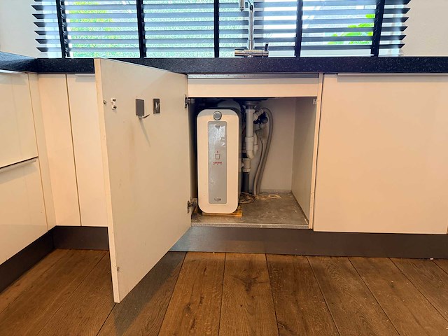 Keuken met siemens apparatuur - afbeelding 6 van  27