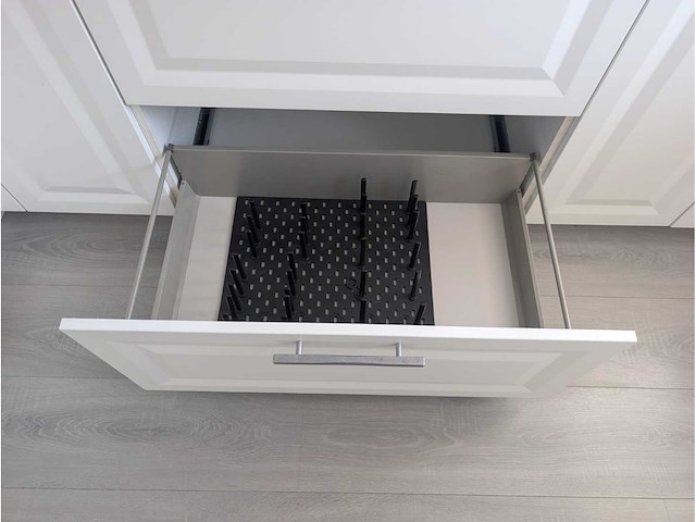 Keuken met siemens/whirlpool apparatuur - afbeelding 4 van  22