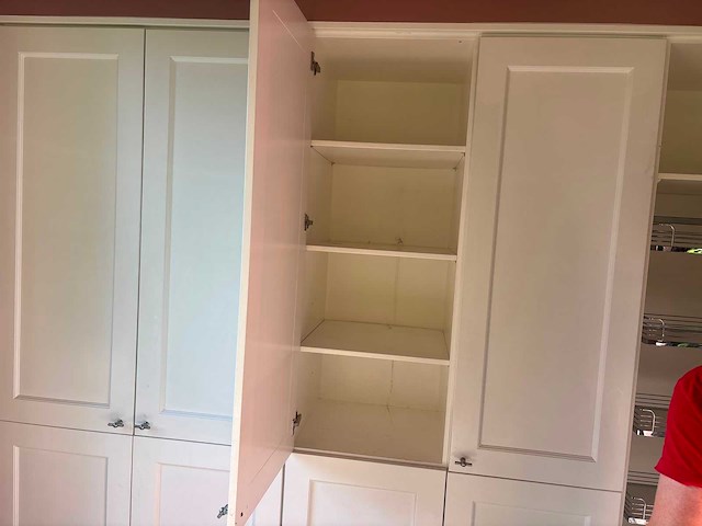 Keuken met spoelbak en kraan - afbeelding 8 van  16